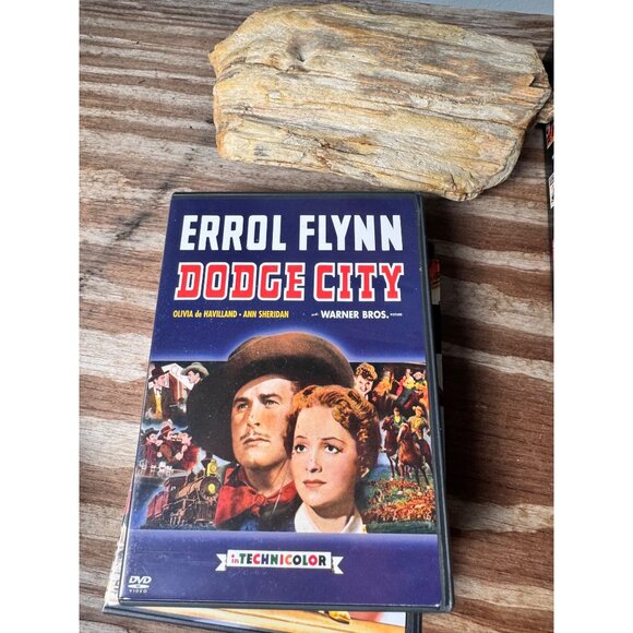 Errol Flynn Classic DVD Collection Featuring Sea Hawk Dodge City Captain Blood - Picture 4 of 7